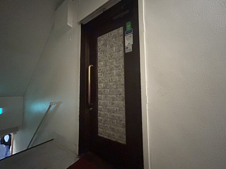 店外画像(扉前)